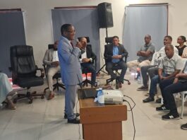 Con la presencia de alcaldes, regidores, empleados de los ayuntamientos, líderes de juntas de vecinos y de clubes, fue puesto en marcha el programa “Conoce tu Código”, con una charla impartida por el procurador general de Corte y titular de la provincia, Dante Castillo, donde anunció que el programa será llevado a los 10 municipios y los 22 distritos municipales.