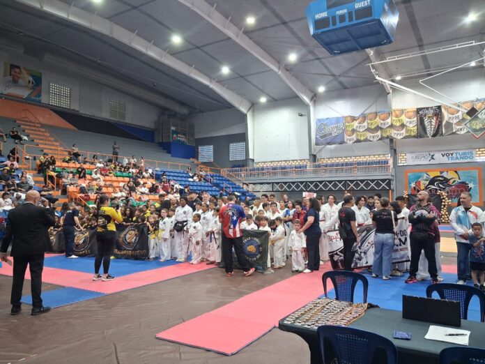 Equipo de niños de República Dominicana ganan medallas en torneo de taekwondo en Puerto Rico