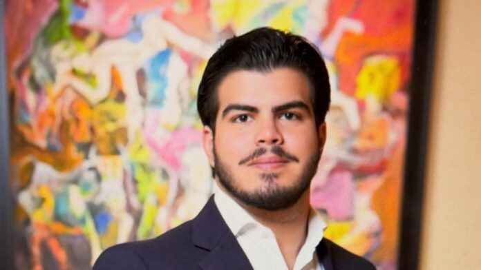El Ministerio Público solicitó prisión preventiva contra Jhonny González, señalado como el responsable de perseguir y herir con un arma blanca a Gustavo Adolfo III Mejía-Ricart Risk durante un presunto intento de asalto ocurrido en el sector Serrallés, Distrito Nacional.