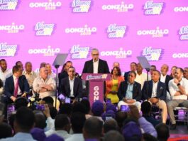 Gonzalo Castillo calienta motores hacia 2028: cuestiona gestión actual y llama a la unidad en el PLD