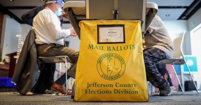 Trump insiste ante el Supremo que restrinja voto por correo