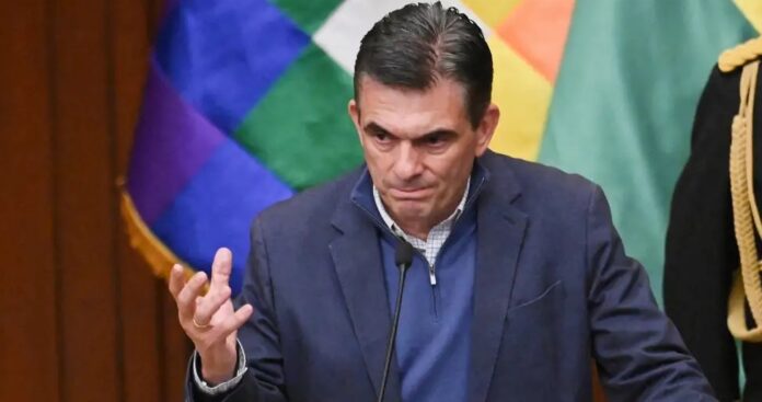 Rodrigo Paz pide combatir el