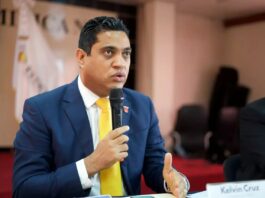 Kelvin Cruz respalda uso cultural y social de grandes instalaciones deportivas