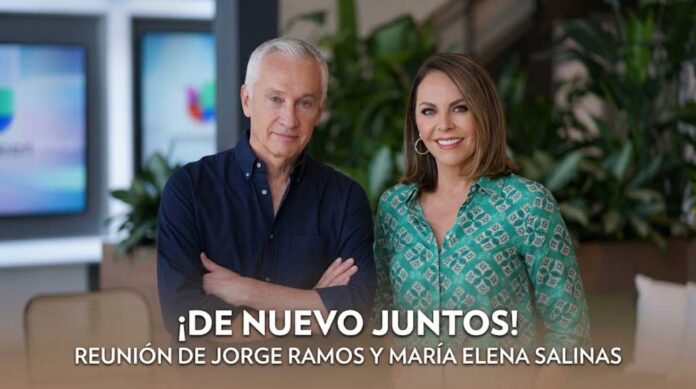 Jorge Ramos y María Elena Salinas, reunidos en un estudio digital moderno para su colaboración 'Tu voz- tu voto'.