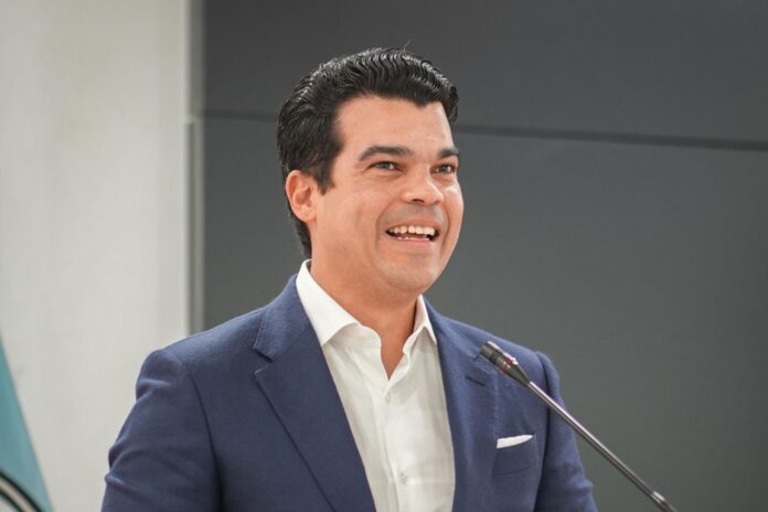 Wellington Arnaud propone debate entre aspirantes del PRM