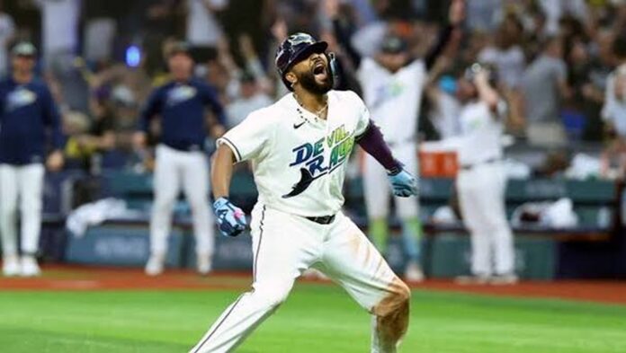 Junior Caminero conquista el premio Juan Marichal