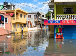 Fuerza del Pueblo denuncia "desastre" por inundaciones y crisis de agua potable en santo domingo oeste