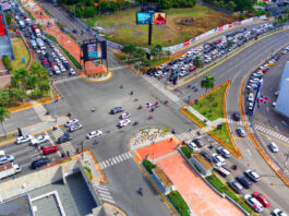 El Instituto Nacional de Tránsito y Transporte Terrestre (INTRANT) presentó los resultados de las encuestas domiciliarias de movilidad que revelan que en el Gran Santo Domingo y sus municipios periféricos se desplazan 6.7 millones de personas cada día.