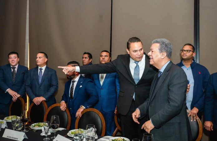 Diáspora dominicana reafirma su protagonismo durante encuentro empresarial con Leonel Fernández en Nueva Jersey