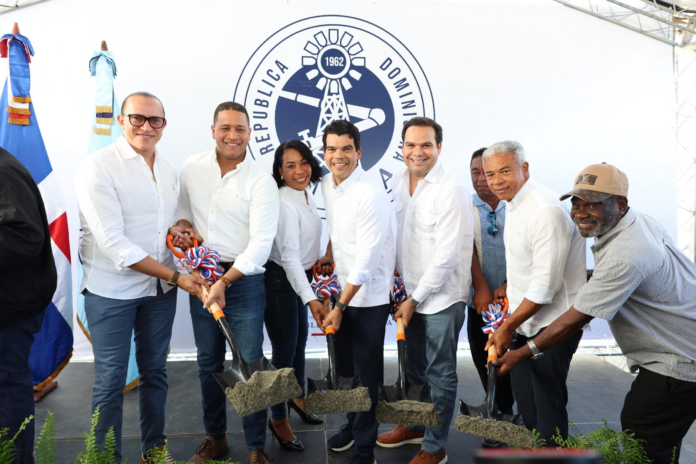 Wellington Arnaud inicia construcción del alcantarillado sanitario de El Córbano, provincia San Juan