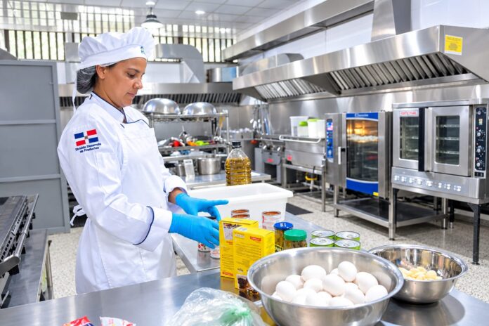 ¡Bajo la lupa! INABIE pone en jaque a suplidores y exige máxima calidad en la comida escolar