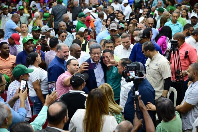 Leonel Fernández encabezará encuentros sectoriales y juramentaciones este fin de semana en La Vega