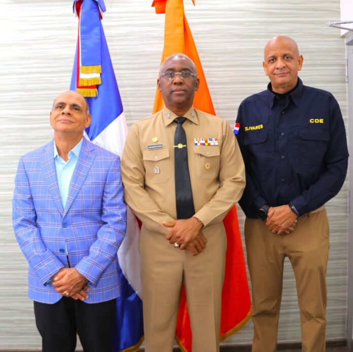 Defensa Civil, Armada Dominicana y COE fortalecen coordinación para responder a emergencias