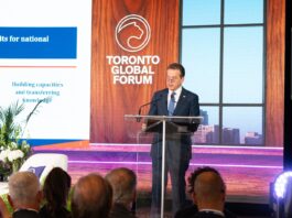 Canciller Bisonó plantea en Toronto ampliar relación económica con Canadá hacia tecnología, innovación y manufactura avanzada