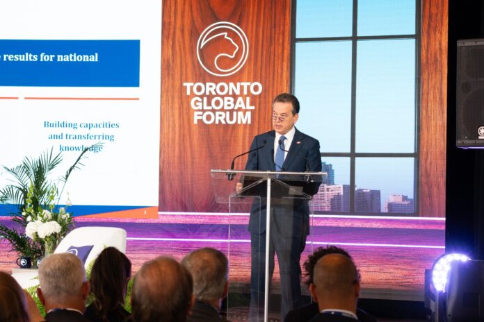 Canciller Bisonó plantea en Toronto ampliar relación económica con Canadá hacia tecnología, innovación y manufactura avanzada