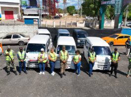 INTRANT retiene vehículos a haitianos que ofrecían servicios ilegalmente en Ciudad Juan Bosch INTRANT retiene vehículos a haitianos que ofrecían servicios ilegalmente en Ciudad Juan Bosch
