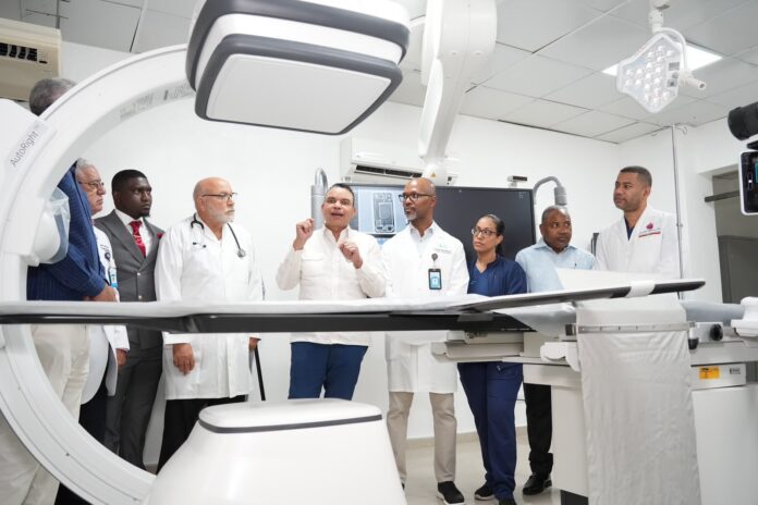 SNS inaugura moderna Unidad de Hemodinamia en el Gautier en vísperas de su 75.º aniversario