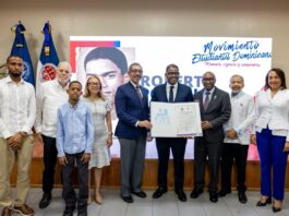 UASD honra a Robert Polanco y a otros dirigentes históricos de la Federación de Estudiantes Dominicanos UASD honra a Robert Polanco y a otros dirigentes históricos de la Federación de Estudiantes Dominicanos