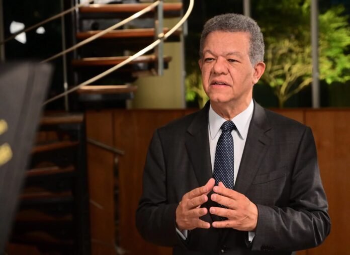 Leonel Fernández pide tomar medidas preventivas ante el deterioro de la seguridad en Haití