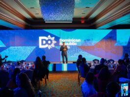 Ministro David Collado encabeza en Houston el roadshow 124 para promover a República Dominicana como destino turístico