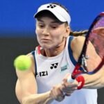 Rybakina estrena el N.1 mundial con una derrota en el WTA 1000 de Pekín