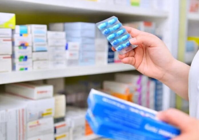 CNSS logra cobertura del 100 % para 13 medicamentos de alto costo mediante el Fomac